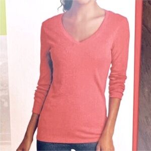 NEW Eddie Bauer women’s Cotton long sleeve t-shirt Basic V neck long sleeve Tee